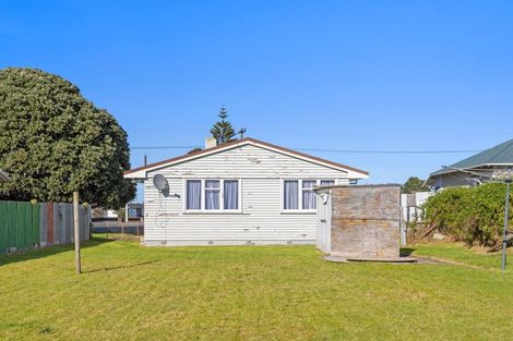 Photo of property in 172 Puriri Street, Castlecliff, Whanganui, 4501