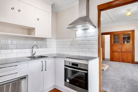 Photo of property in 53 Manor Place, Dunedin Central, Dunedin, 9016