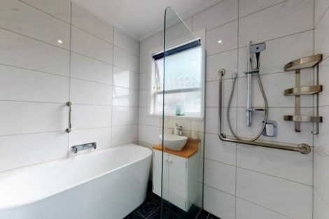 Photo of property in 4 Drake Street, Levin, 5510