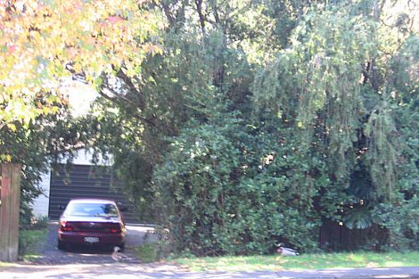 Photo of property in 57 Kaurilands Road, Titirangi, Auckland, 0604