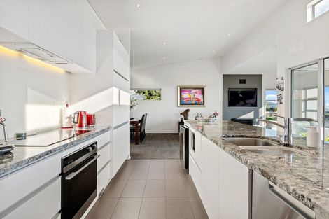 Photo of property in 241 Mount Pleasant Road, Mount Pleasant, Christchurch, 8081