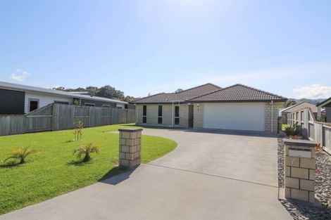 Photo of property in 7 Wakatere Place, Thames, 3500