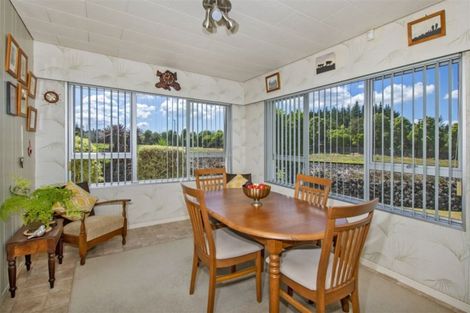 Photo of property in 15 Adams Place, Te Kamo, Whangarei, 0112