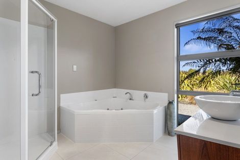 Photo of property in 303 Cones Road, Loburn, Rangiora, 7472