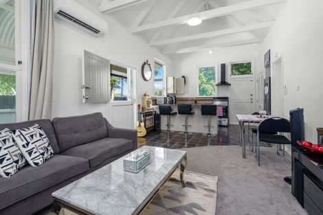 Photo of property in 1/201 Victoria Street, Cambridge, 3434