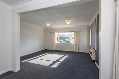 Photo of property in 8 Pimble Avenue, Karori, Wellington, 6012