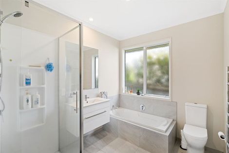 Photo of property in 172 Waikite Road, Welcome Bay, Tauranga, 3175