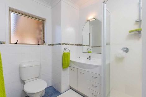 Photo of property in 58 Lothian Brae, Wattle Downs, Auckland, 2103