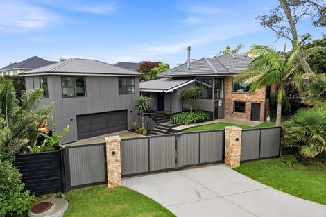 Photo of property in 35 Rock Isle Road, Torbay, Auckland, 0630
