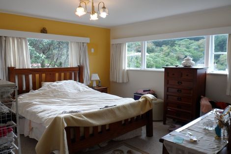 Photo of property in 6 Canterbury Street, Karori, Wellington, 6012