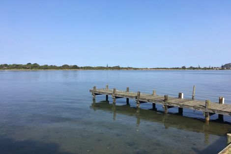 Photo of property in 1a Roretana Drive, Athenree, Waihi Beach, 3177