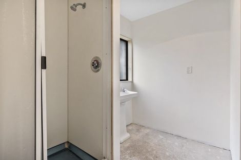 Photo of property in 10 Gull Street, Waihola, Milton, 9073