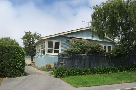 Photo of property in 27 Moncks Spur Road, Redcliffs, Christchurch, 8081