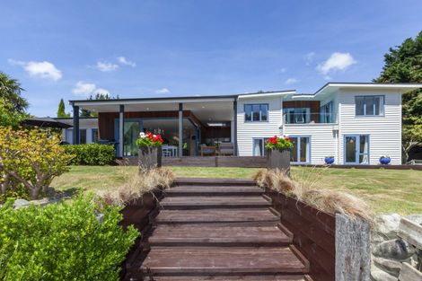 Photo of property in 105 Waterfall Road, Paraparaumu, 5032