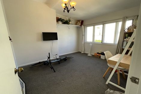 Photo of property in 7 Fallowfield Avenue, Mount Victoria, Wellington, 6011