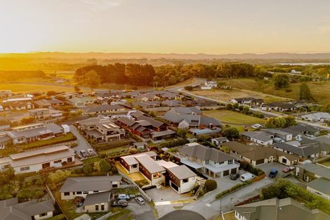 Photo of property in 13 Evergreen Rise, Grandview Heights, Hamilton, 3200