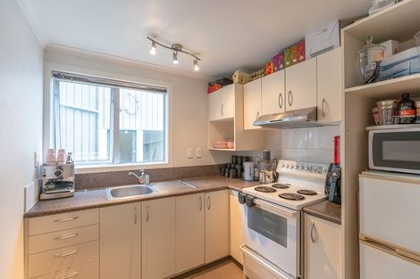 Photo of property in 2/121 Hataitai Road, Hataitai, Wellington, 6021