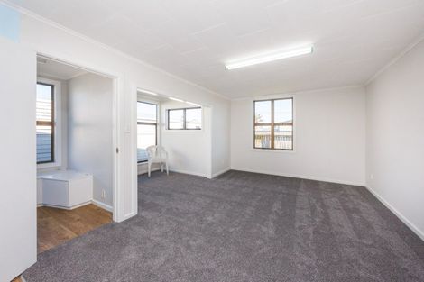 Photo of property in 1 Warren Street, Foxton Beach, Foxton, 4815