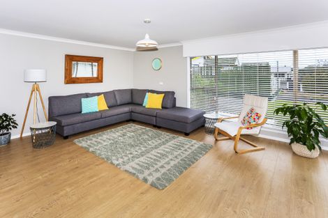 Photo of property in 84 Wharf Road, Clarks Beach, Pukekohe, 2679