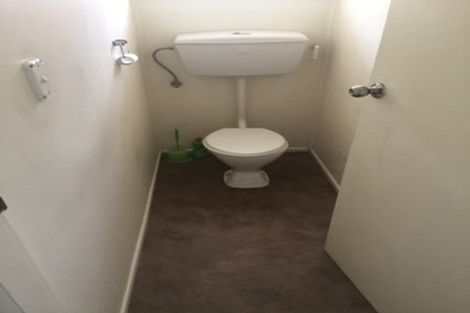 Photo of property in 262 Hepburn Road, Glendene, Auckland, 0602