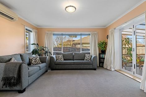 Photo of property in 35 Evesham Crescent, Spreydon, Christchurch, 8024
