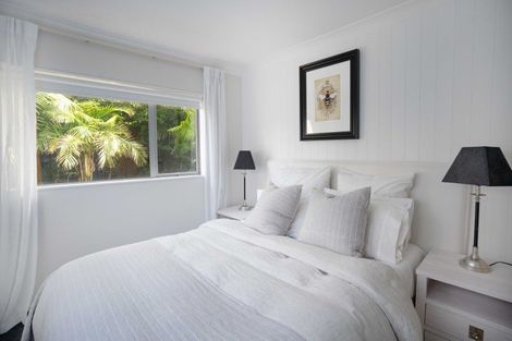 Photo of property in 4 Brandon Road, Manly, Whangaparaoa, 0930
