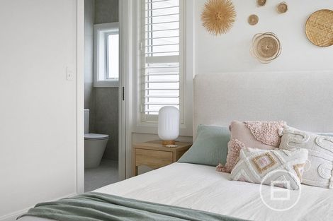 Photo of property in 15 Church Street, Northcote Point, Auckland, 0627