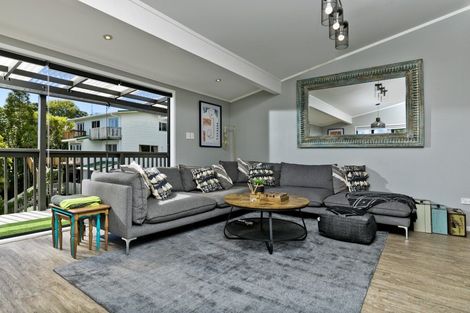 Photo of property in 1a Long Bay Drive, Torbay, Auckland, 0630