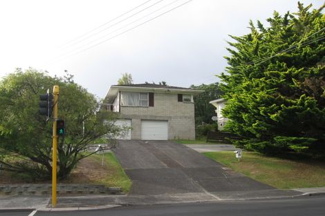 Photo of property in 2/95 Archers Road, Hillcrest, Auckland, 0629