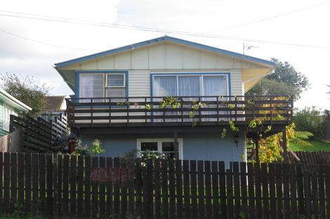 Photo of property in 30 Levant Street, Cannons Creek, Porirua, 5024