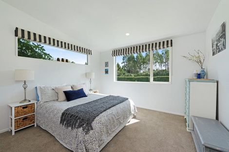 Photo of property in 33 Arcus Road, Te Horo, Otaki, 5582