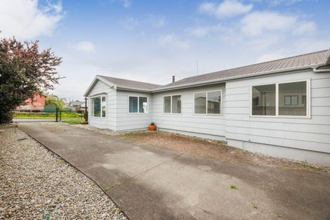 Photo of property in 101 Hillcrest Drive, Kelvin Grove, Palmerston North, 4414
