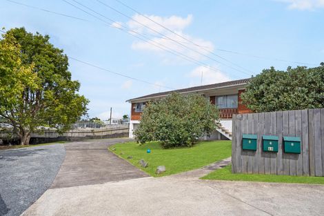 Photo of property in 3/68 Rua Road, Glen Eden, Auckland, 0602