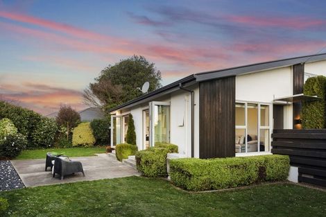Photo of property in 1/54 Garreg Road, Bryndwr, Christchurch, 8052