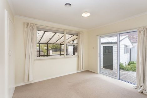 Photo of property in 28 Barnes Road, Redwood, Christchurch, 8051