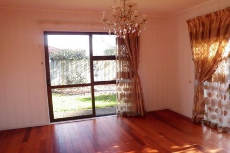 Photo of property in 14 Bob Charles Drive, Golflands, Auckland, 2013