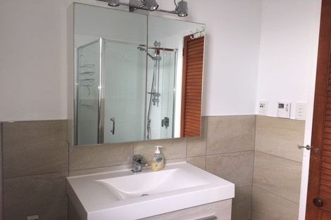 Photo of property in 38 Esmonde Road, Takapuna, Auckland, 0622