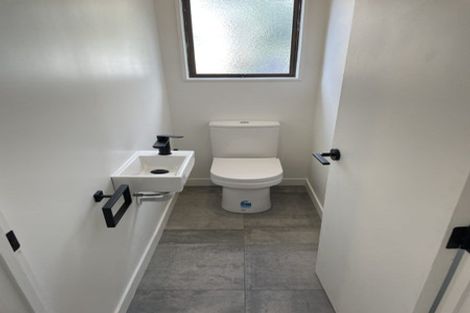 Photo of property in 134a Mcleod Road, Te Atatu South, Auckland, 0610