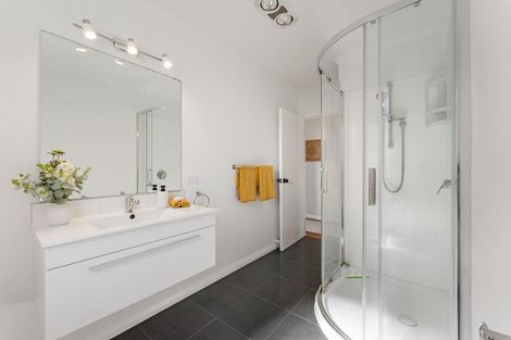 Photo of property in 52 Wallace Place, Westown, New Plymouth, 4310