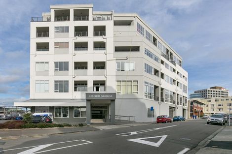 Photo of property in Stadium Garden Flats, 319/107 Thorndon Quay, Pipitea, Wellington, 6011