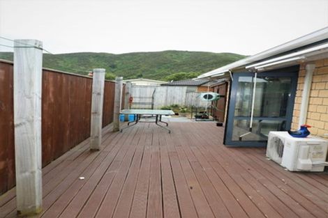 Photo of property in 37 Fraser Colman Grove, Wainuiomata, Lower Hutt, 5014