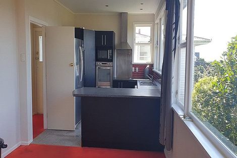 Photo of property in 12 Maple Grove, Kingston, Wellington, 6021