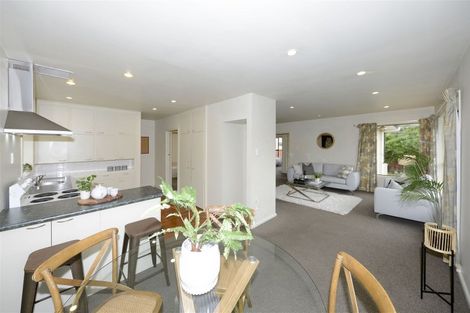 Photo of property in 156 Avonhead Road, Avonhead, Christchurch, 8042