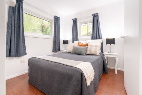 Photo of property in 2/72 Homebush Road, Khandallah, Wellington, 6035