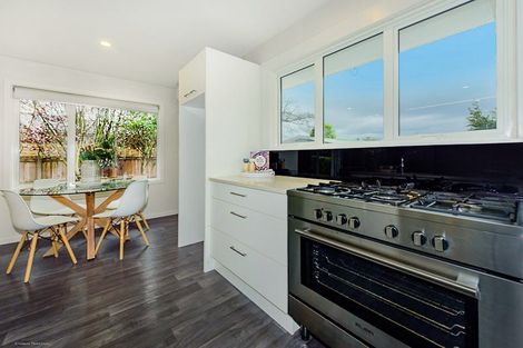Photo of property in 29 Liverton Crescent, Bishopdale, Christchurch, 8053