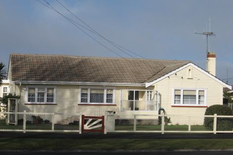 Photo of property in 24 Wilson Street, Hamilton East, Hamilton, 3216