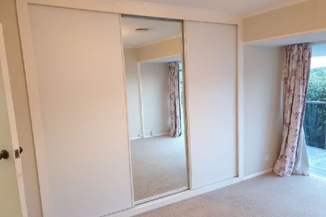 Photo of property in 8 Peter Terrace, Castor Bay, Auckland, 0620