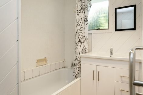 Photo of property in 20 Glengarry Place, Hilltop, Taupo, 3330