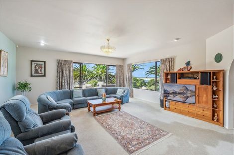 Photo of property in 4 Doris Street, Mangawhai Heads, Mangawhai, 0505