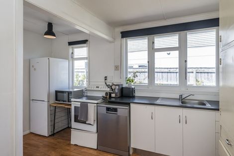 Photo of property in 5a Titoki Road, Raumati Beach, Paraparaumu, 5032